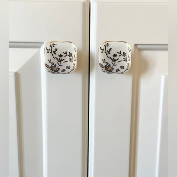 NWOT Set of 3 •Mascot Hardware Ceramic Square Ceramic Cabinet Knob - Picture 3 of 14